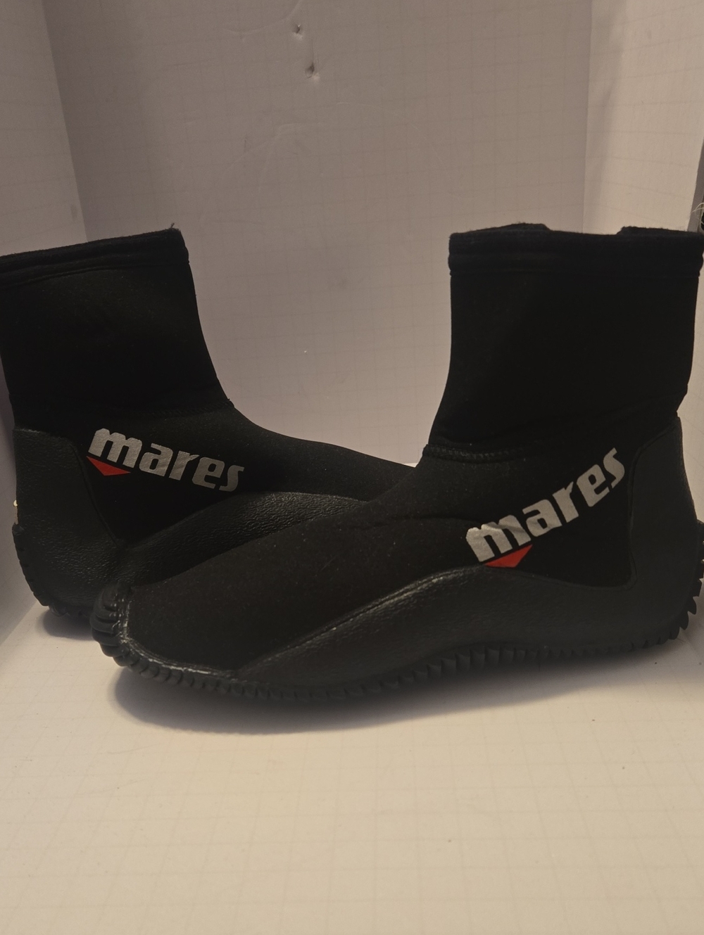 Mares Women's Black Neoprene Dive Boots Size 6
